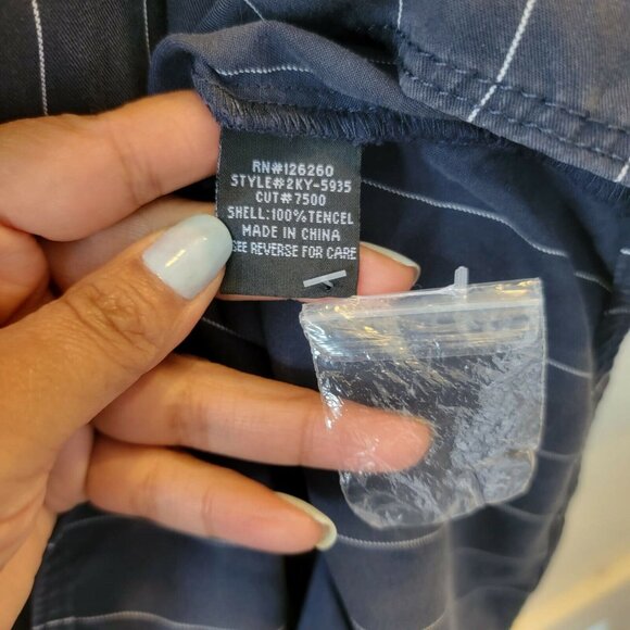 🤩Womens Roll-Sleeve Shirt Dress S Velvet Heart Stripe Gray White button front🤩 - Picture 5 of 9